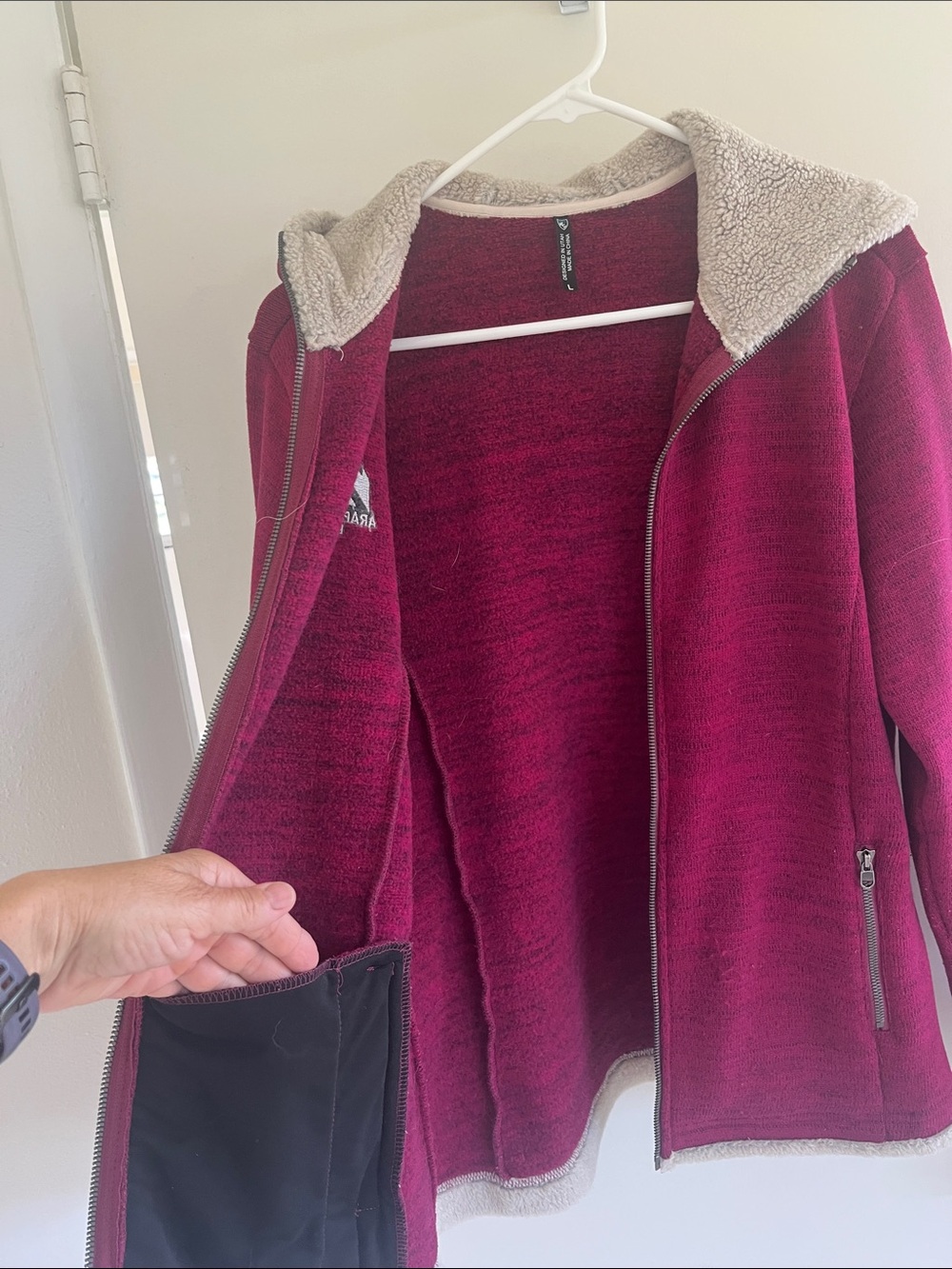 Kuhl Women's Burgundy Zip Teddy Jacket with Cream Sherpa Hood - Picture 5 of 11
